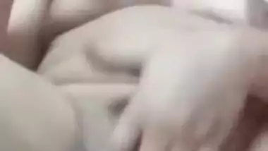 Cigarette gives Desi woman's desired XXX pleasure in MMS footage