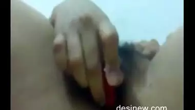 Desi girl porn and masturbating her cunt