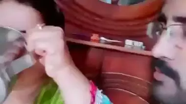 Paki bhabhi boob sucking by lover sex affair viral MMS