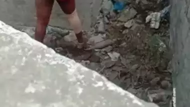 Caught lewd aunt for quick masturbating outdoor, scandal desi XXX mms