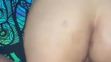 Indian girl nude MMS of a Delhi babe getting ass fucked