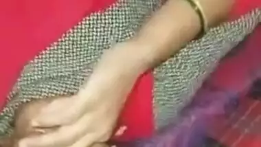 Desi Randi slut enjoys XXX blowjob and getting it on vaginally in bed